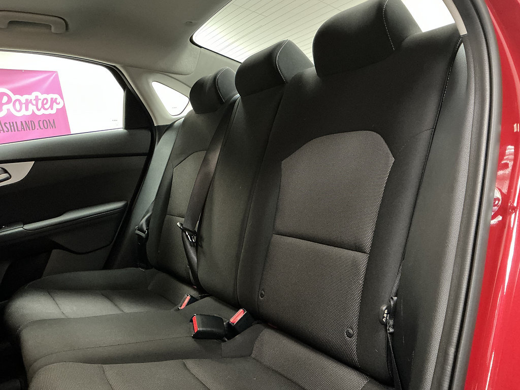 Used 2024 Kia Forte LXS w/ LXS Technology Package FWD image 17