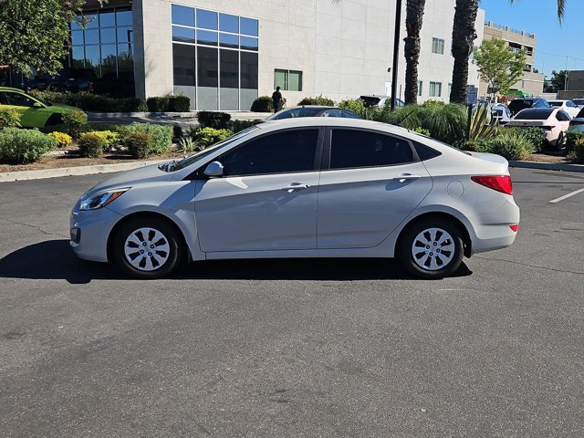 Used 2015 Hyundai Accent GLS w/ Option Group 02 FWD image 8