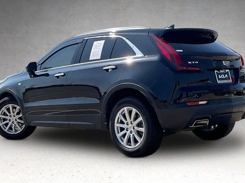 Used 2023 Cadillac XT4 Luxury w/ Cold Weather Package FWD image 4