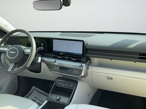 Used 2024 Hyundai Kona Limited FWD image 41