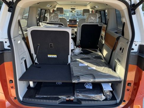 New 2025 Volkswagen ID. Buzz 1st Edition image 11