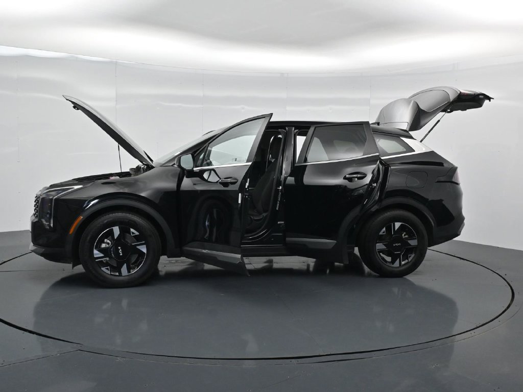 Used 2026 Kia Sportage LX FWD image 41