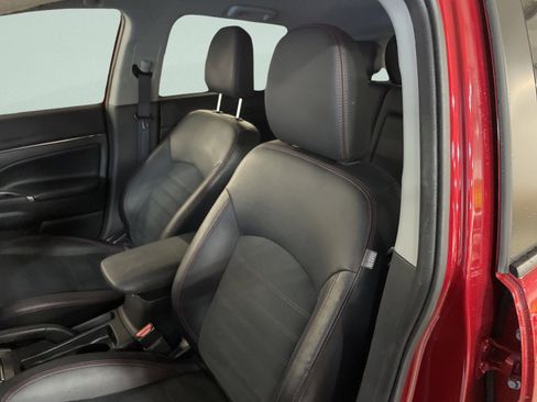 Used 2024 Mitsubishi Outlander Sport SE image 14