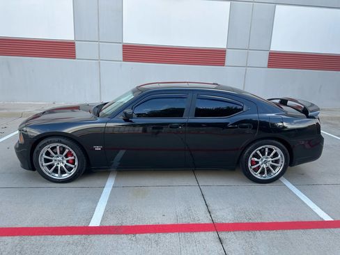 Used 2010 Dodge Charger SRT8 w/ SRT Option Group II image 2