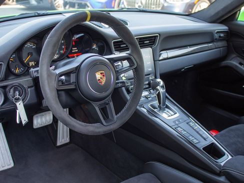 Used 2019 Porsche 911 GT3 RS RWD image 11