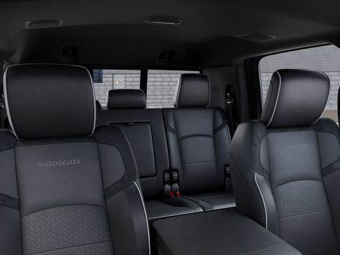 New 2026 RAM 2500 Laramie AWD/4WD image 27