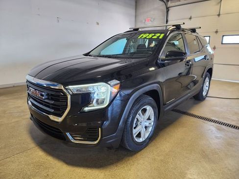 Used 2022 GMC Terrain SLE w/ Driver Convenience Package image 8