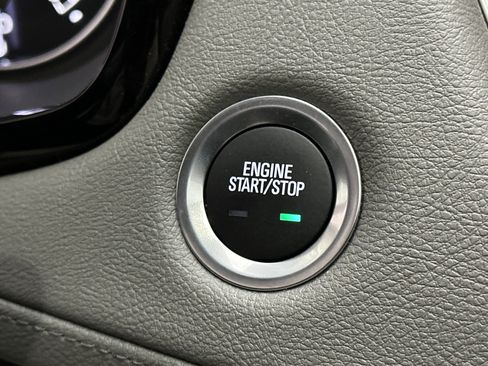 Used 2025 Cadillac XT5 Premium Luxury image 32