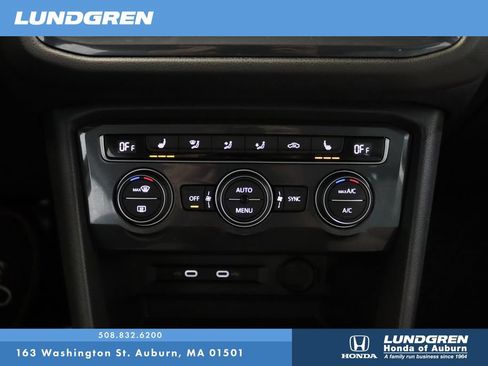 Used 2021 Volkswagen Tiguan SE AWD/4WD image 23