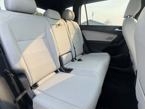 Used 2019 Volkswagen Tiguan SEL Premium R-Line image 25