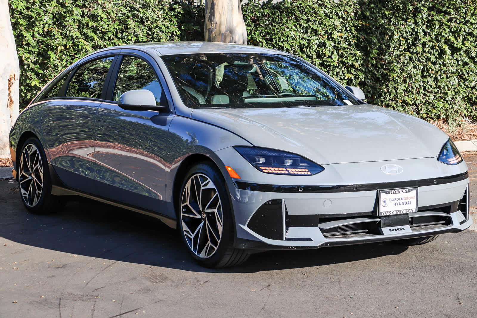 Used 2023 Hyundai Ioniq 6 SEL AWD/4WD image 3