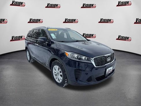 Used 2020 Kia Sorento LX w/ LX I4 Convenience Package image 3