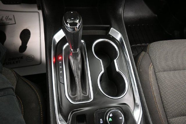Used 2020 Chevrolet Traverse LT FWD image 11