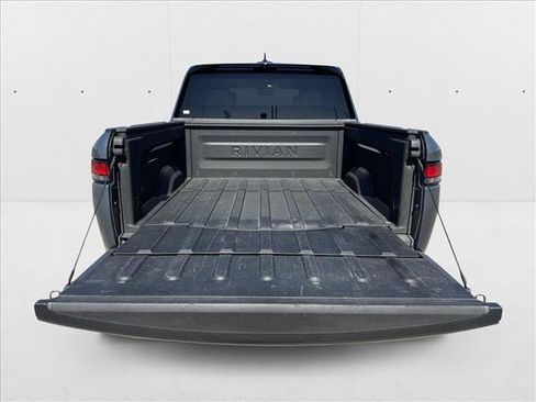 Used 2022 Rivian R1T Launch Edition image 7