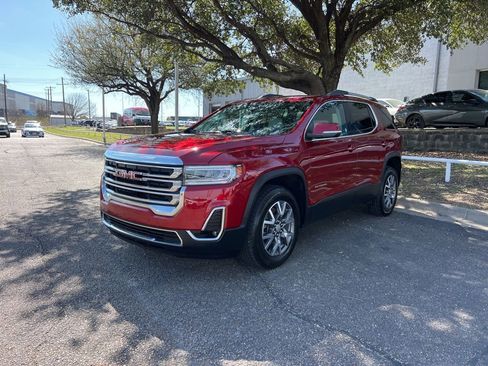 Used 2023 GMC Acadia SLT image 3