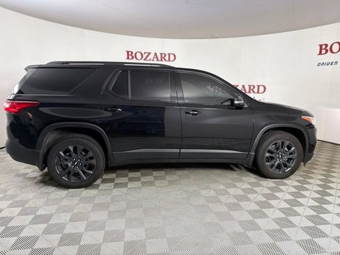 Used 2021 Chevrolet Traverse RS FWD image 9