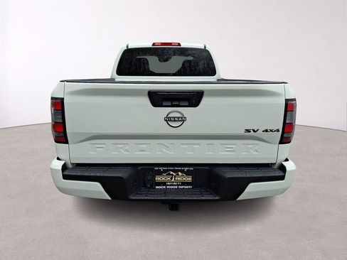 Used 2023 Nissan Frontier SV w/ Tow Package AWD/4WD image 6