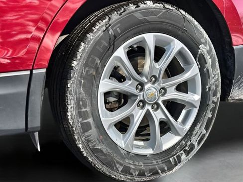 Used 2019 Chevrolet Equinox LT w/ Sun & Navigation Package image 19