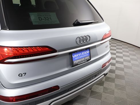 Used 2025 Audi Q7 Premium Plus image 15