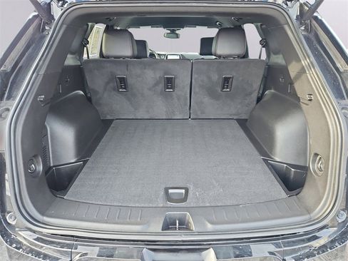 Used 2022 Chevrolet Blazer RS w/ Enhanced Convenience Package image 37
