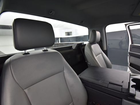 Used 2024 Ford F250 XL w/ XL Chrome Package image 14