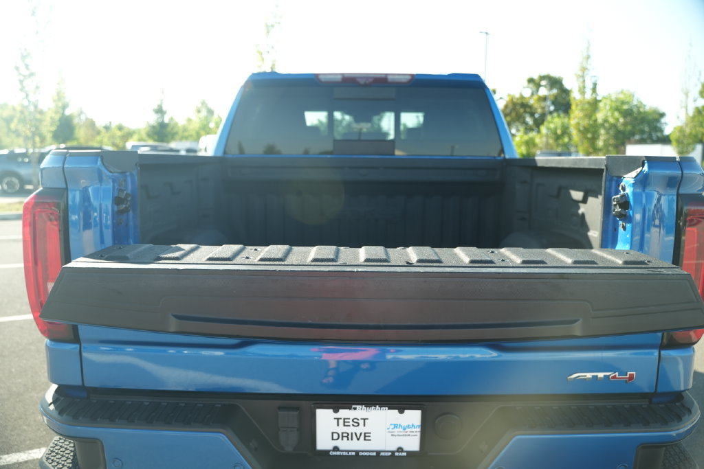 Used 2022 GMC Sierra 1500 AT4 w/ AT4 Premium Package AWD/4WD image 19