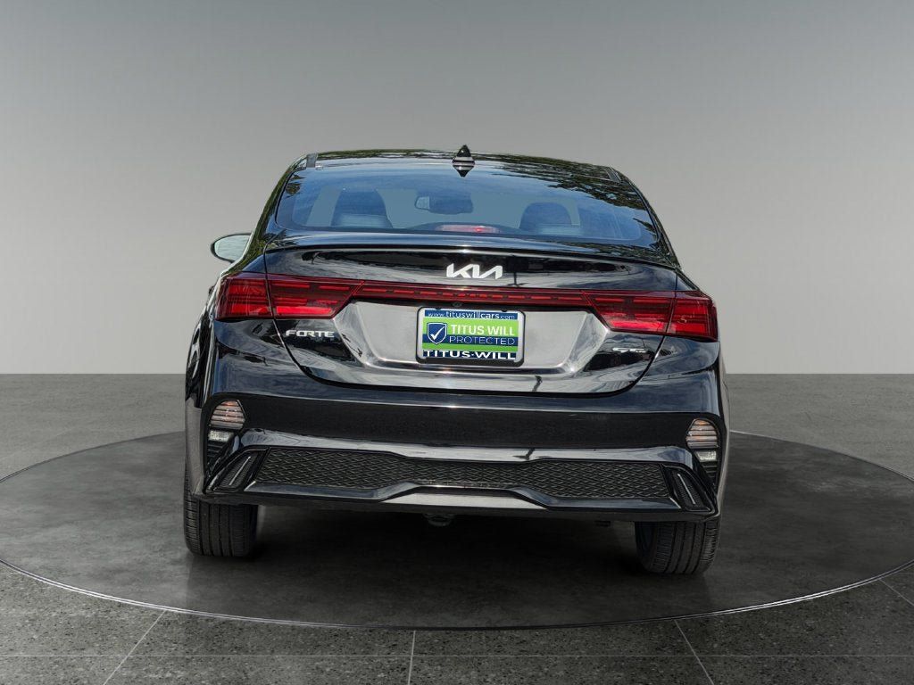 Used 2023 Kia Forte GT-Line w/ GT-Line Technology Package FWD image 8