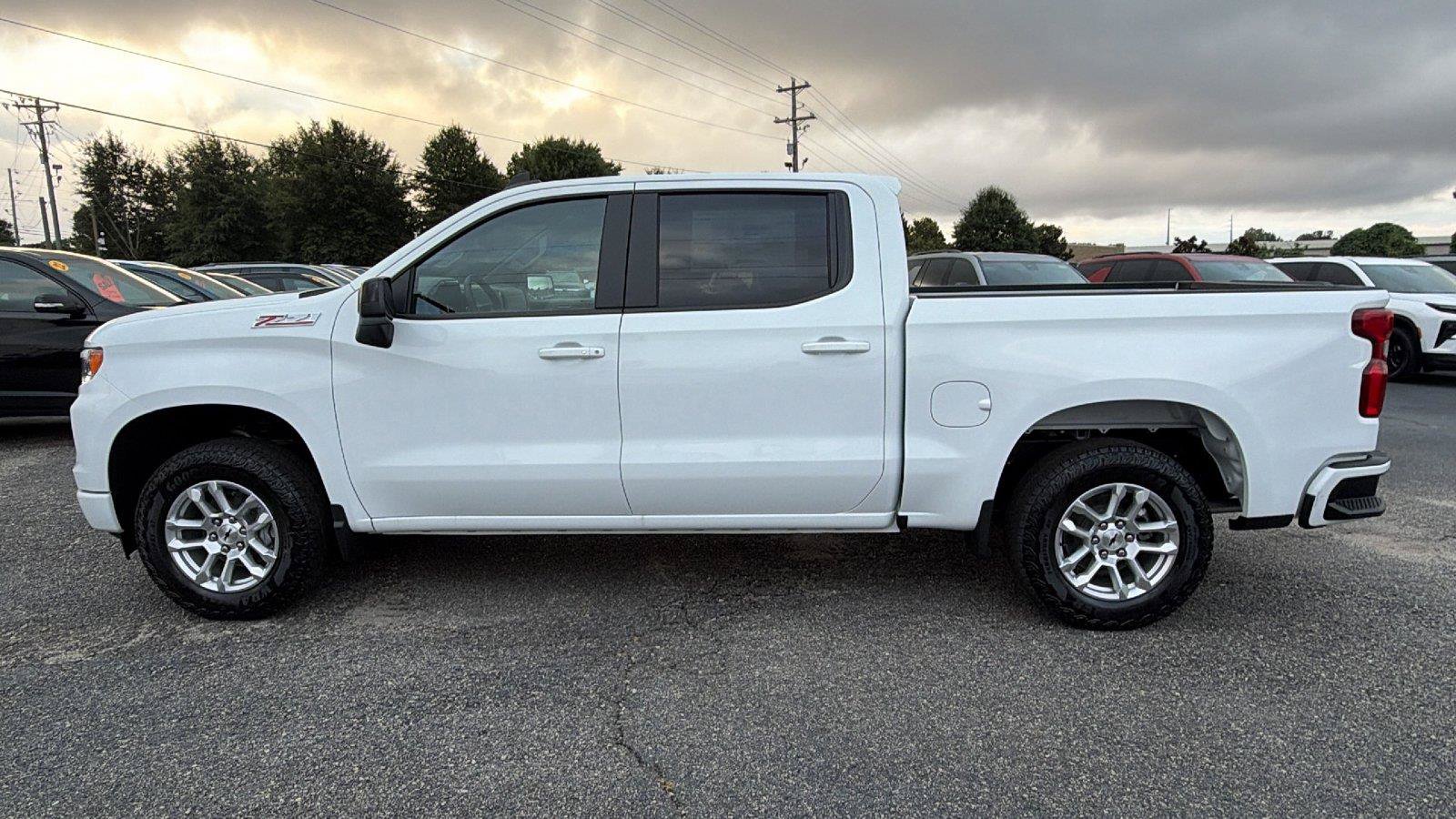 New 2026 Chevrolet Silverado 1500 RST w/ Convenience Package II AWD/4WD image 11