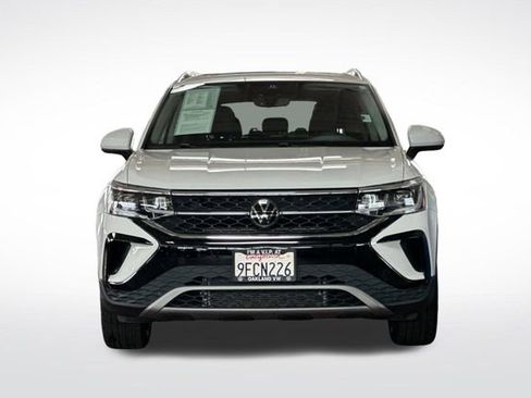 Used 2023 Volkswagen Taos SEL image 11