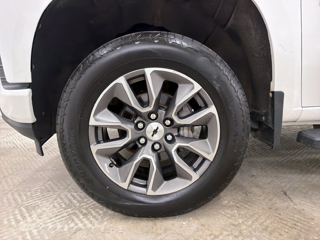 Used 2020 Chevrolet Silverado 1500 RST w/ Texas Edition AWD/4WD image 12