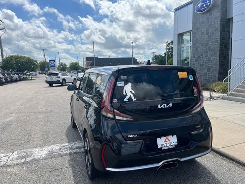 Used 2023 Kia Soul GT-Line FWD image 6