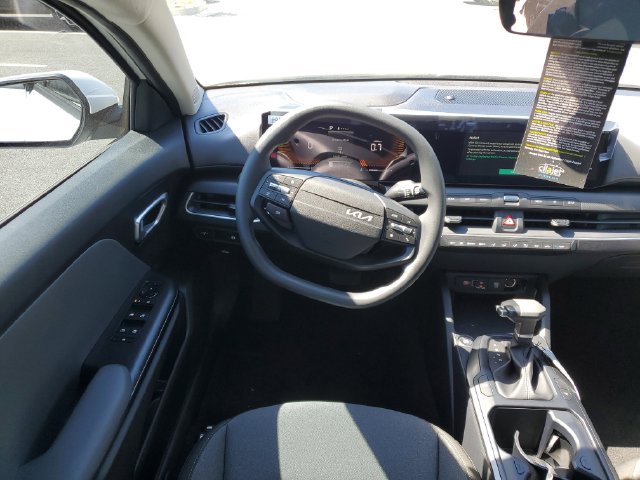 New 2026 Kia K4 FWD image 17
