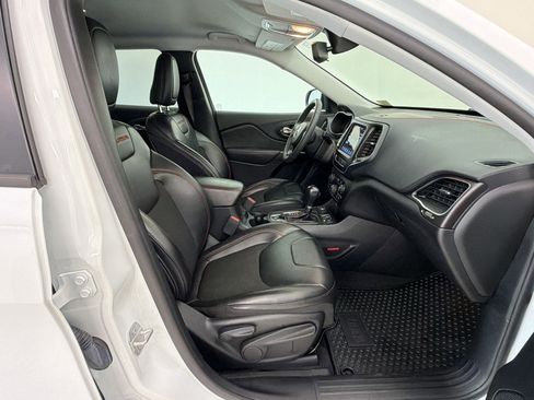 Used 2022 Jeep Cherokee Trailhawk image 28