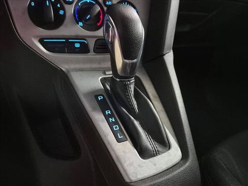 Used 2014 Ford Focus SE FWD image 14