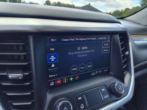 Used 2023 GMC Acadia SLE w/ Driver Convenience Package image 18