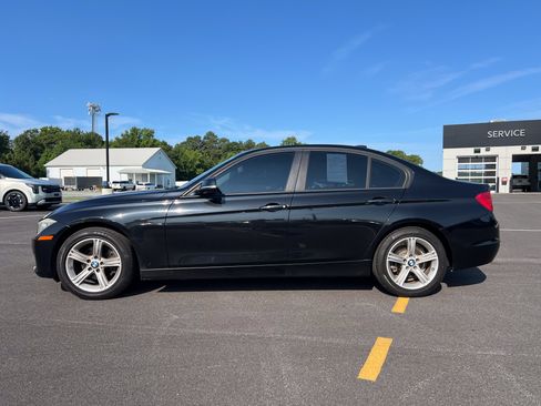 Used 2015 BMW 328i xDrive Sedan AWD/4WD image 2