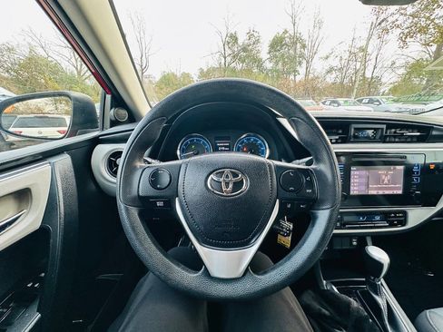 Used 2017 Toyota Corolla LE w/ Carpet Mat Package (TMS) image 23