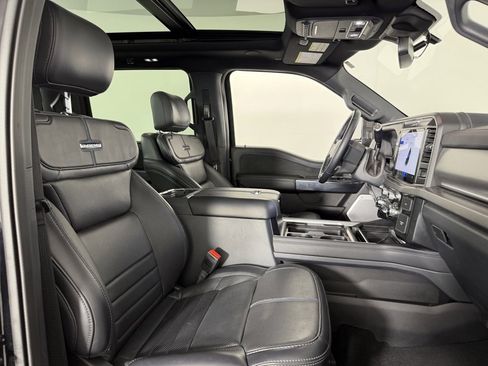 Used 2025 Ford F450 Platinum w/ FX4 Off-Road Package image 34