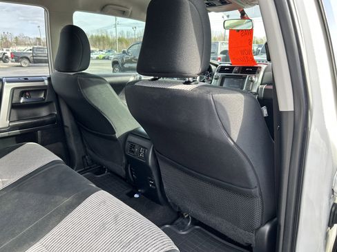 Used 2017 Toyota 4Runner SR5 image 47