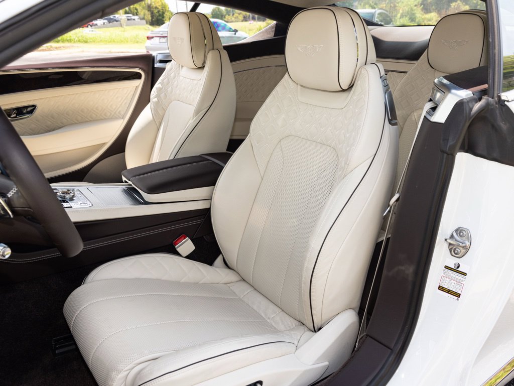 Used 2022 Bentley Continental GT AWD/4WD image 30