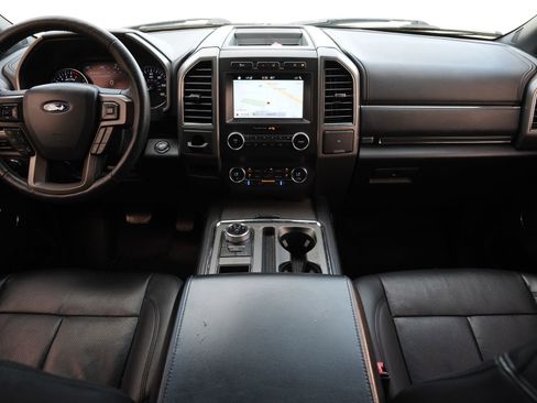 Used 2019 Ford Expedition Max XLT w/ Equipment Group 202A image 7