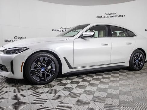 Used 2023 BMW i4 eDrive40 RWD image 9