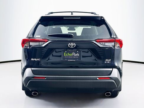 Used 2025 Toyota RAV4 XLE image 7