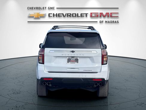 Used 2023 Chevrolet Suburban Premier AWD/4WD image 4