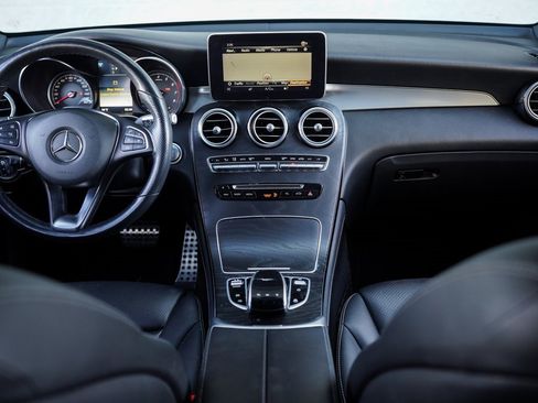 Used 2019 Mercedes-Benz GLC 300 4MATIC Coupe image 20