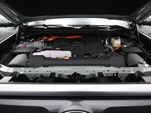 New 2026 Toyota Tundra Limited AWD/4WD image 14