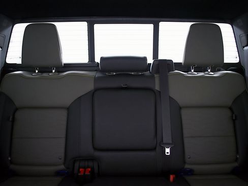 Used 2022 Chevrolet Silverado 1500 ZR2 image 14