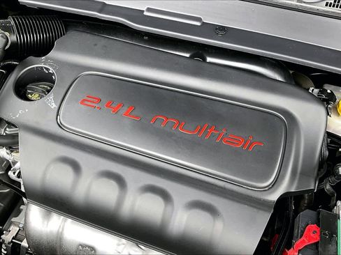 Used 2022 Jeep Compass Latitude image 32