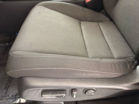 Used 2026 Honda CR-V EX image 5