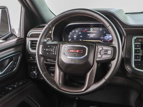 Used 2024 GMC Yukon AT4 w/ AT4 Premium Plus Package AWD/4WD image 13